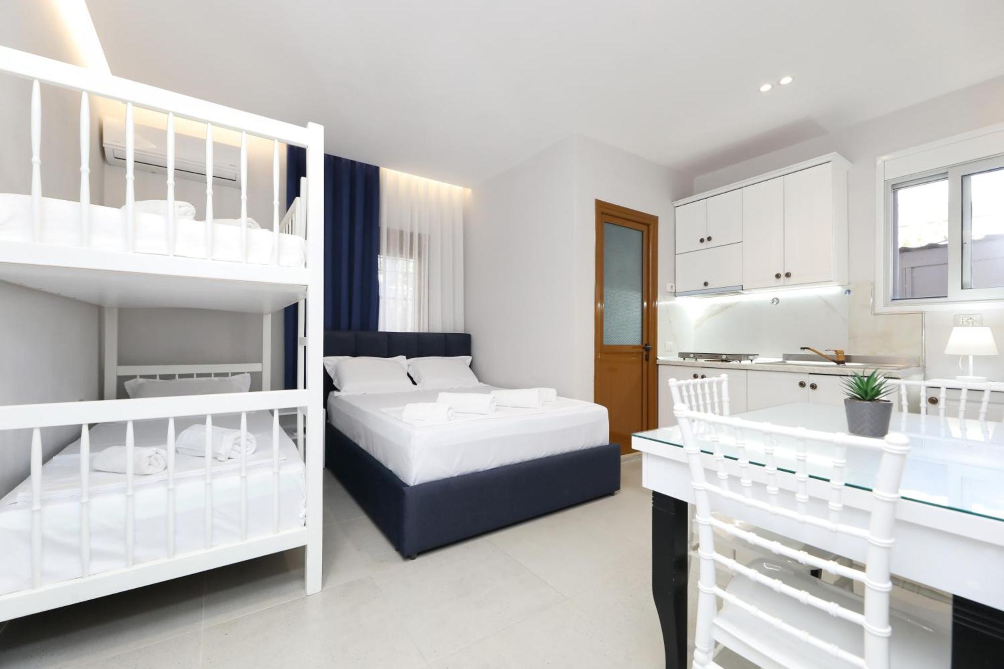 Vila Feliz - Premium Rooms With Free Private Parking Vlore Exterior photo